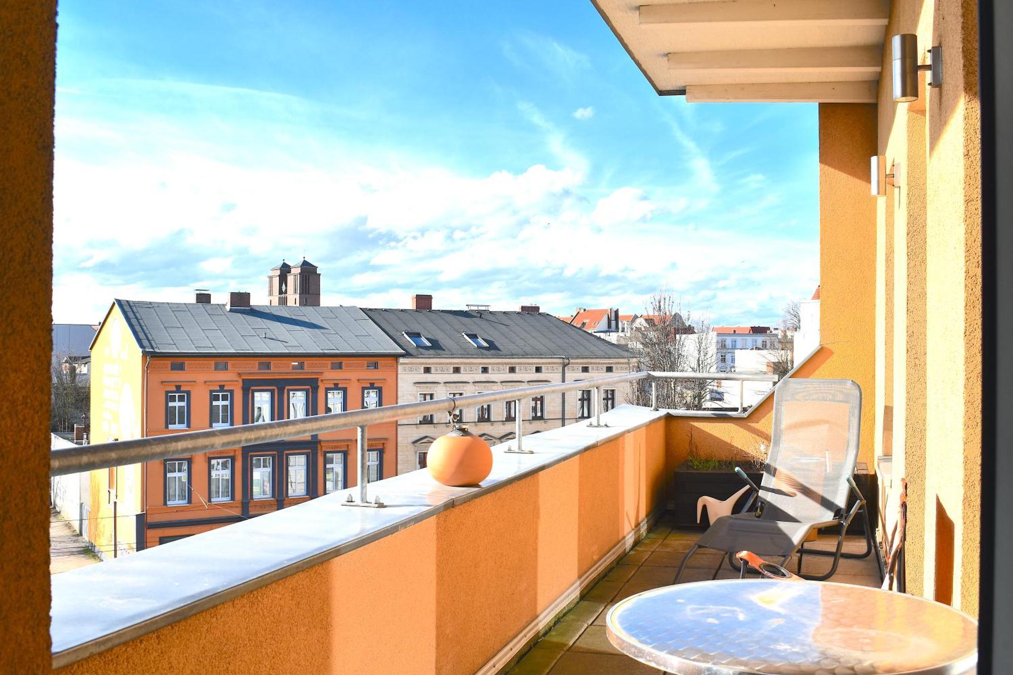 City-Dach-Apartment Mit Loggia - Balkon - Kamin Cottbus Eksteriør billede